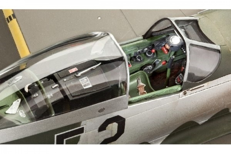 Revell P-51D-5NA Mustang (early version)
