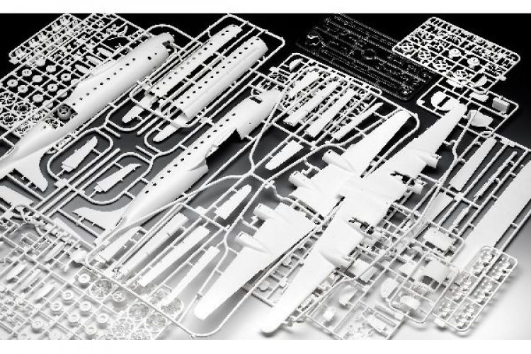 Revell F-16C Fighting Falcon