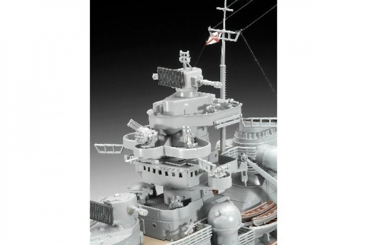 Revell Bismarck