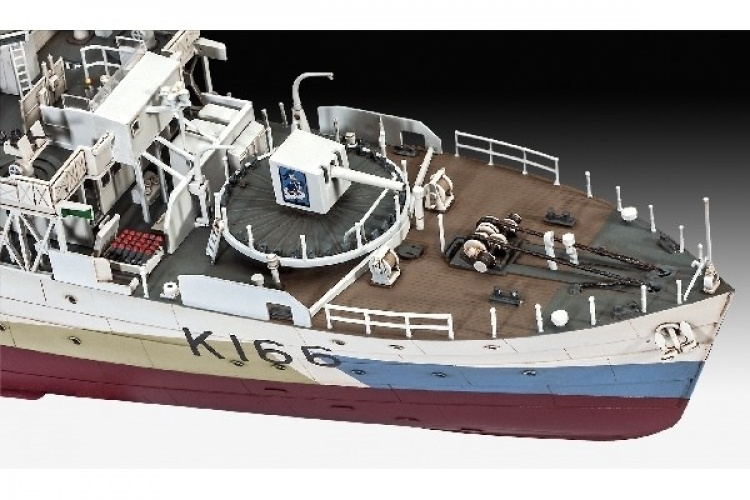 Revell HMCS Snowberry