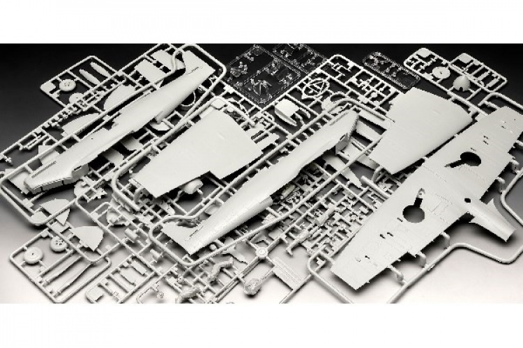 Revell Spitfire Mk,II\'Aces High\'Iron Ma