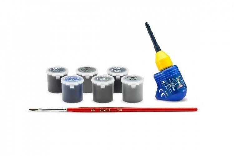 Revell \'35 Years VW Golf GTI Pirelli\'