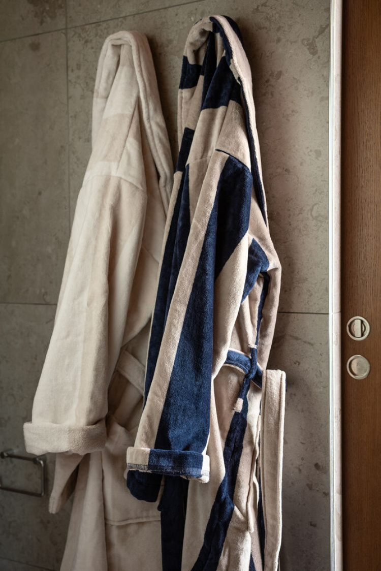 Kosta Linnewäfveri Baddrock Velour, Marin/Sand, L/XL