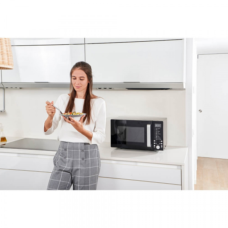 BLACK+DECKER Mikrobølgeovn med grill 23L 900W Sort