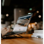 SWEDISH POSTURE Laptop Stander Sort