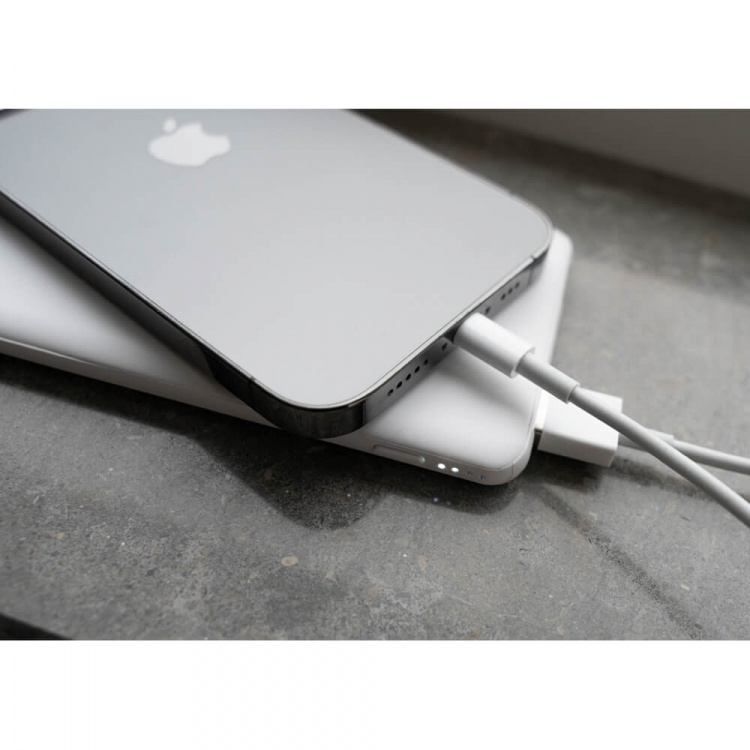 Gear Powerbank 5000mAh LiPolymer Ultracompact 2A 1xUSB-C 2xUSB-A 1xMicroUSB Hvid