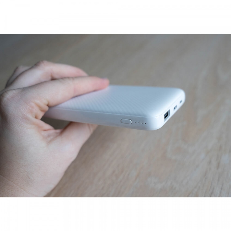 Gear Powerbank 10.000mAh LiPolymer Ultracompact 2.1A 1xUSB-C 1xUSB-A 1xMicroUSB Hvid