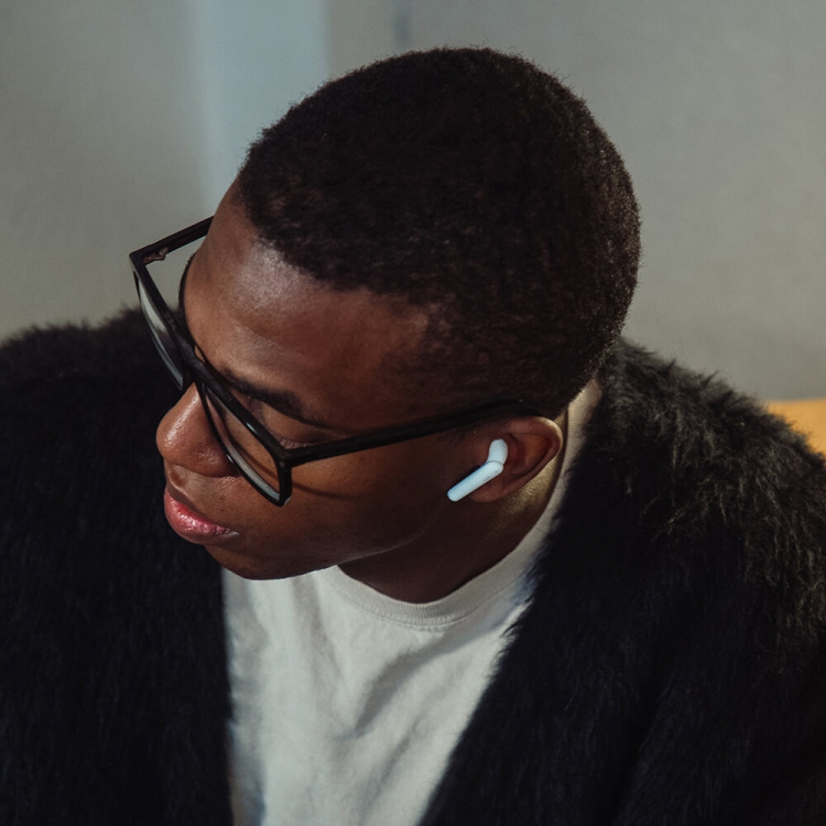 JAYS Hovedtelefon t-Six TWS True Wireless In-Ear Hvid JAYS Hovedtelefon t-Six TWS True Wireless In-Ear Hvid