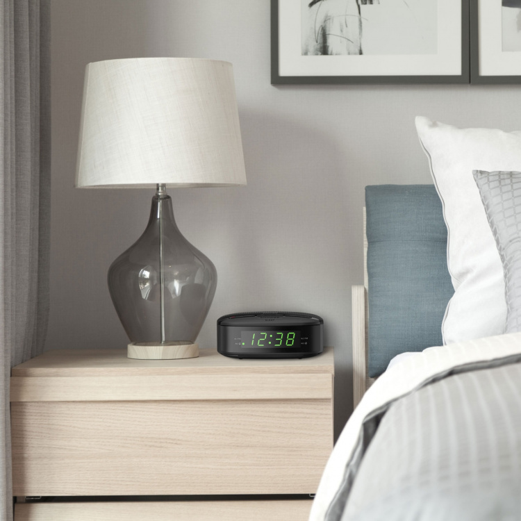 Digital FM-klockradio Tio snab