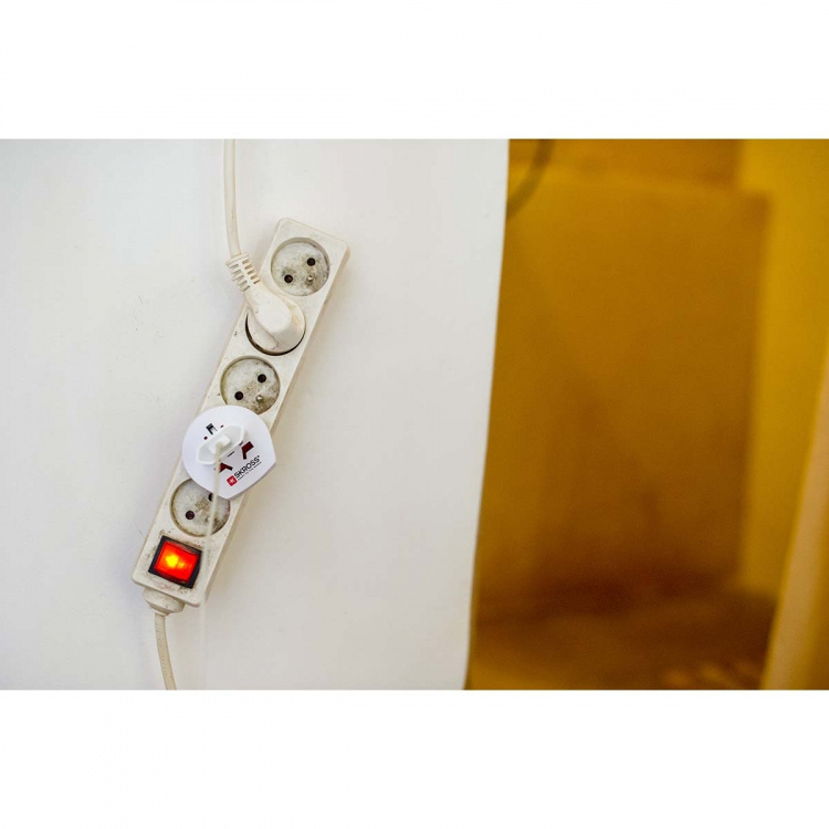 SKROSS Rejseadapter Verden-til-Europe Jordet