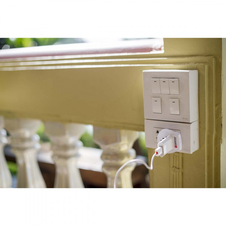 SKROSS Rejseadapter Verden-til-Europe Jordet