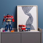 LEGO Icons - Optimus Prime 10302 LEGO Icons - Optimus Prime 10302