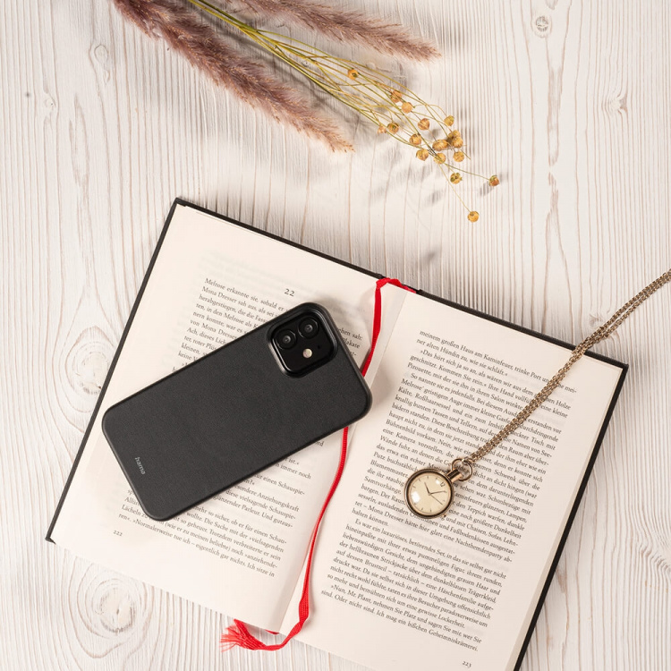 Hama MagLine Cover til Apple iPhone 13 Pro Sort