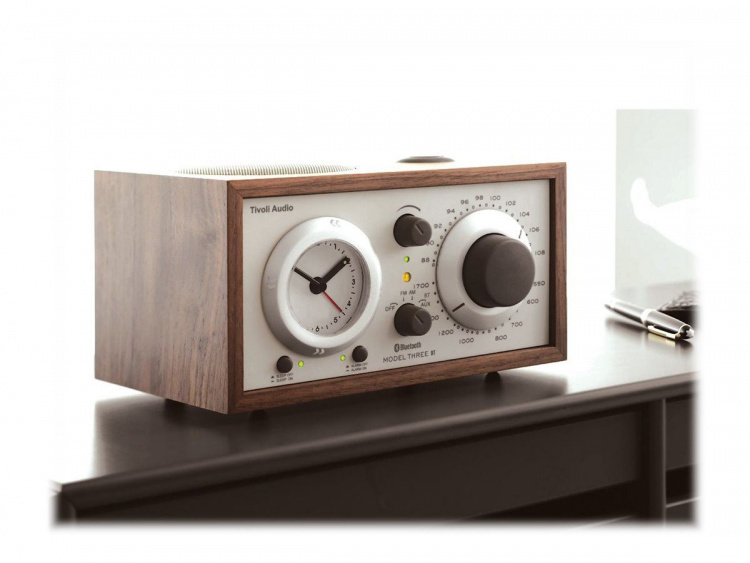 Tivoli Audio Model Three BT USB Classic Walnut