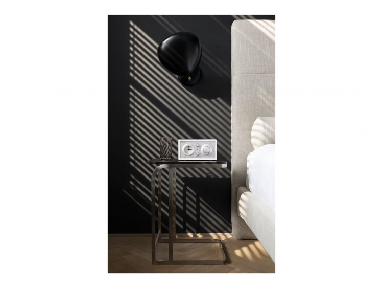 Tivoli Audio Clockradio Model Three BT USB Hvid