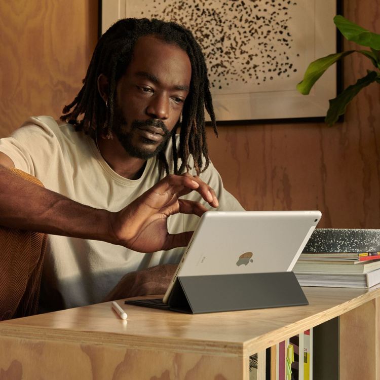 Apple 10.2-inch iPad Wi-Fi + Cellular 64GB - Silver (9th gen)