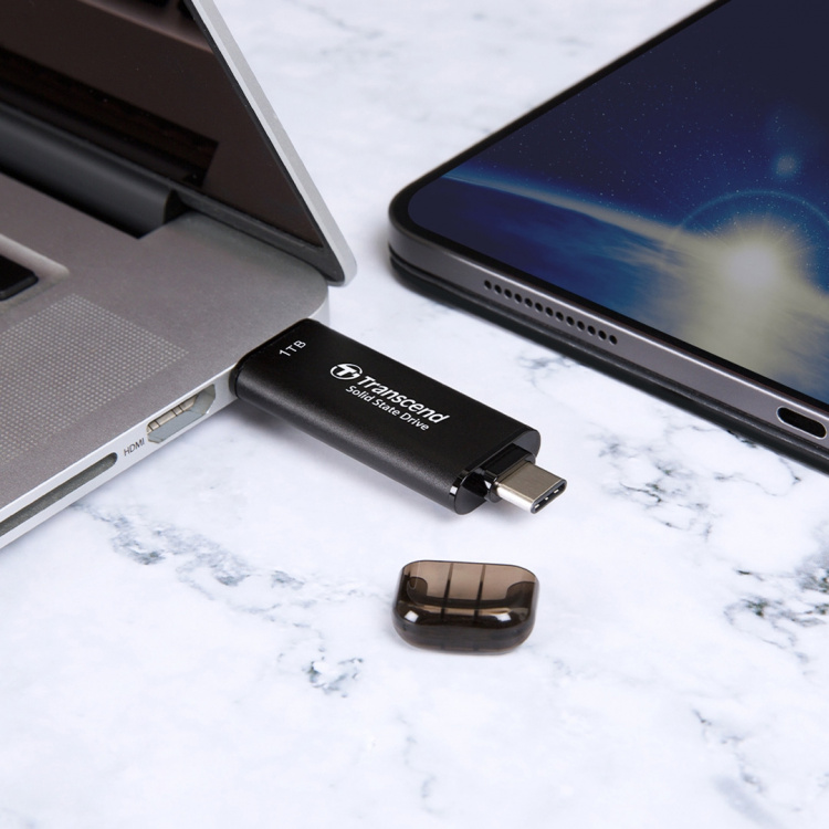 Transcend Portabel SSD ESD310C USB-C 256 GB (R1050/W950) Svart Transcend Portabel SSD ESD310C USB-C 256 GB (R1050/W950) Svart