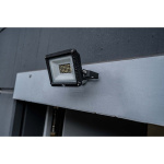 brennenstuhl LED Spotlight JARO 3060 / LED projektør 20W til udendørs brug (LED udendørs lys til vægmontering, med 2300lm, lavet af aluminium af høj kvalitet, IP65)