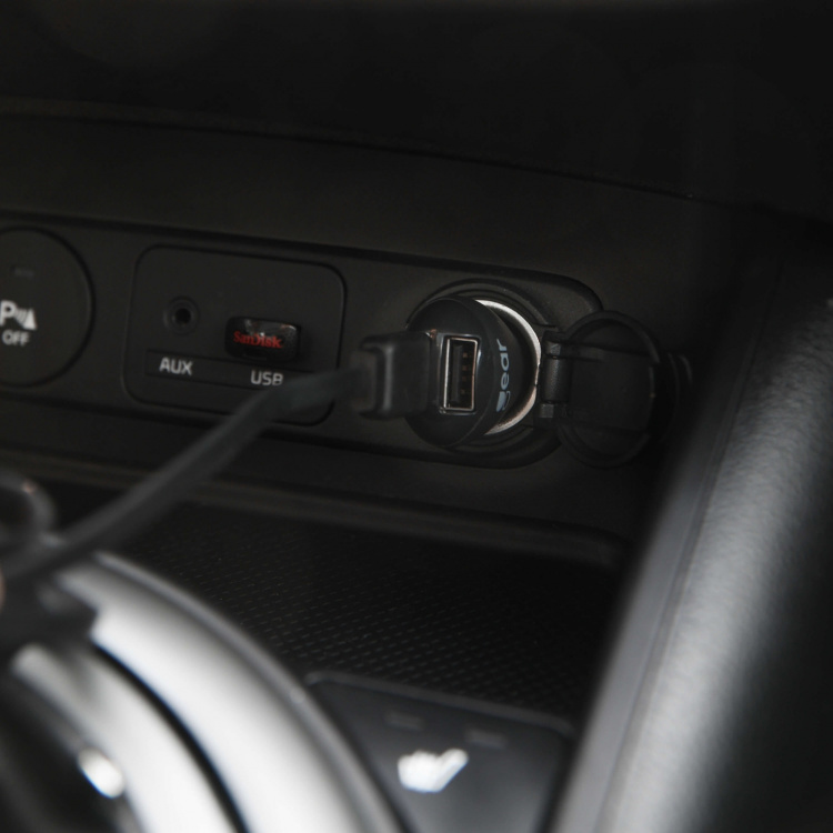 Gear Lader 12/24V 2xUSB 2,4A + MicroUSB Kabel 1.0m Sort