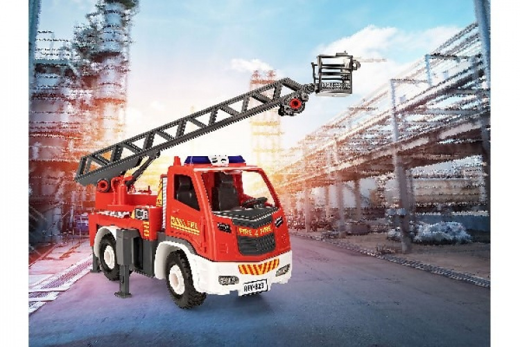 Revell Turntable Ladder Fire Truck 1:20