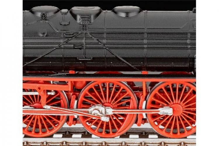 Revell Express locomotive BR 02 & Tender 2\'2\'T30