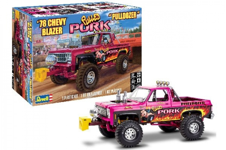 Revell 1978 Chevy Blazer Pulldozer