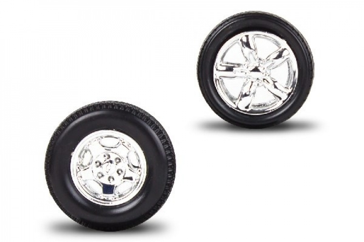 Revell 1999 Chevy Silverado Custom Pickup