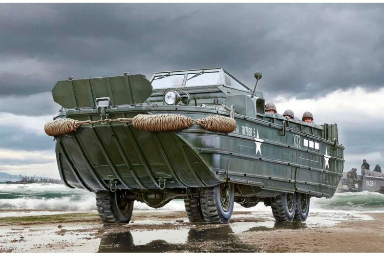 ITALERI 1:35 DUKW Amphibious Truck ITALERI 1:35 DUKW Amphibious Truck