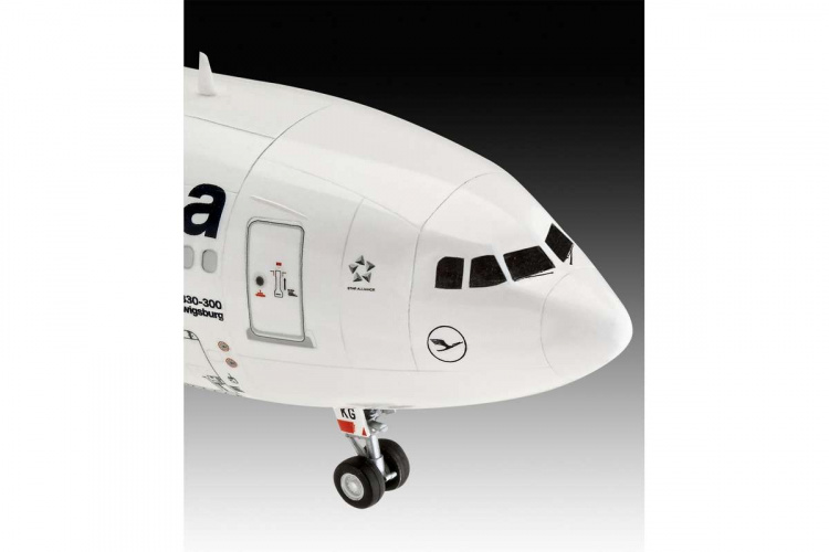 Revell Airbus A330-300 - Lufthansa \'New Livery\' 1:144