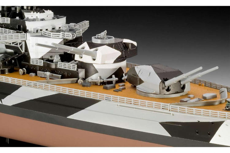 Revell German Battleship WWII Tirpitz 1:350