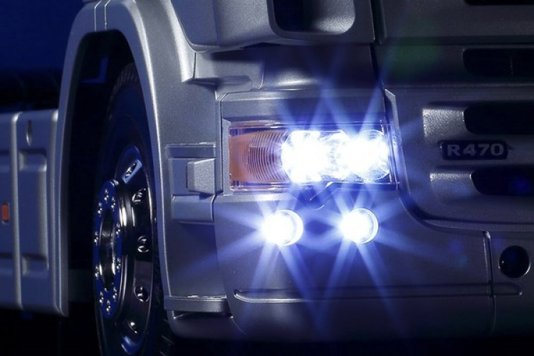 TAMIYA 1:14 R/C Scania R470 (Silver Edition) TAMIYA 1:14 R/C Scania R470 (Silver Edition)