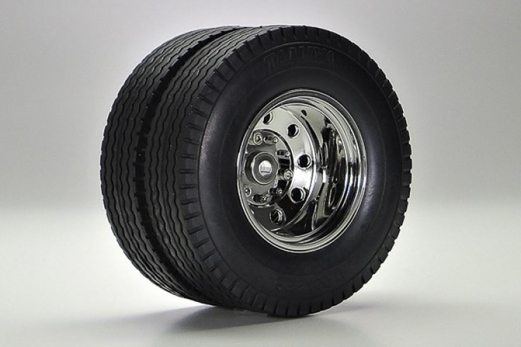 TAMIYA 1:14 R/C Scania R470 (Silver Edition) TAMIYA 1:14 R/C Scania R470 (Silver Edition)