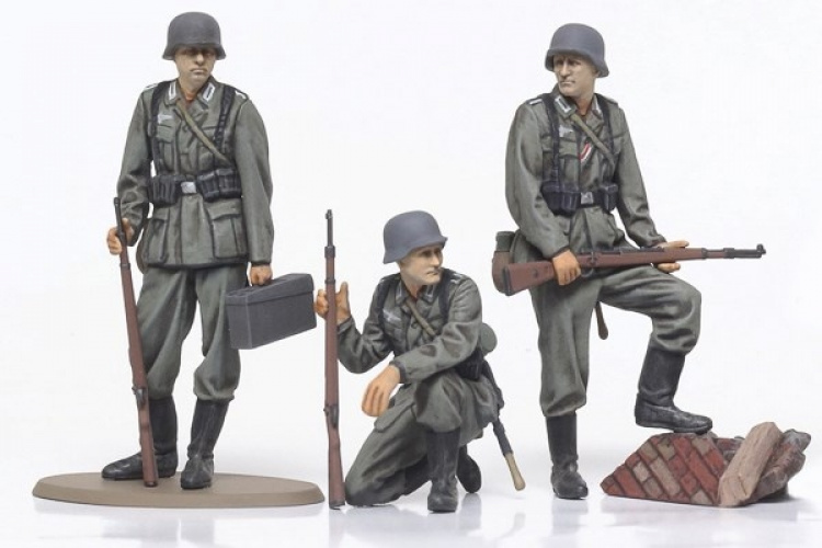 TAMIYA 1/48 WWII Wehrmacht Infantry Set TAMIYA 1/48 WWII Wehrmacht Infantry Set