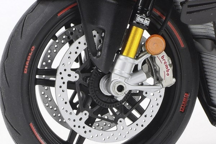 TAMIYA 1/12 Ducati Superleggera V4 TAMIYA 1/12 Ducati Superleggera V4