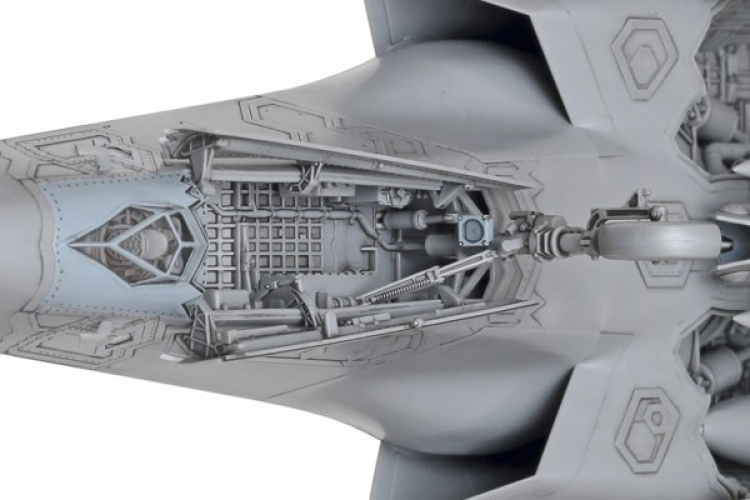 TAMIYA 1/48 Lockheed Martin® F-35®A Lightning ?® TAMIYA 1/48 Lockheed Martin® F-35®A Lightning ?®