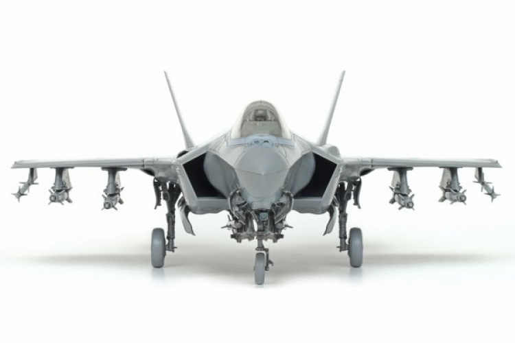 TAMIYA 1/48 Lockheed Martin® F-35®A Lightning ?® TAMIYA 1/48 Lockheed Martin® F-35®A Lightning ?®