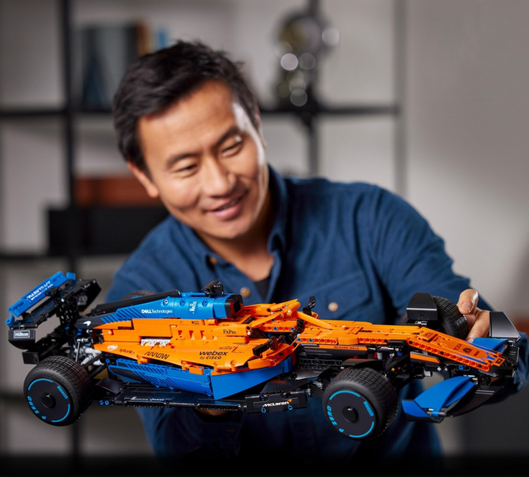 LEGO Technic 42141 - McLaren Formula 1™ Race Car LEGO Technic 42141 - McLaren Formula 1™ Race Car
