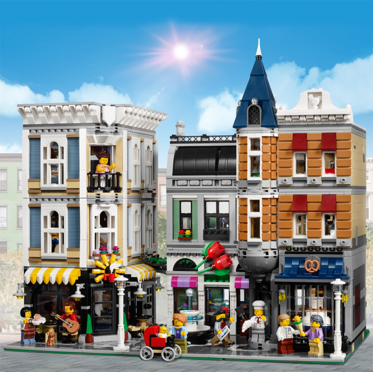 LEGO Creator Expert 10255 - Assembly Square