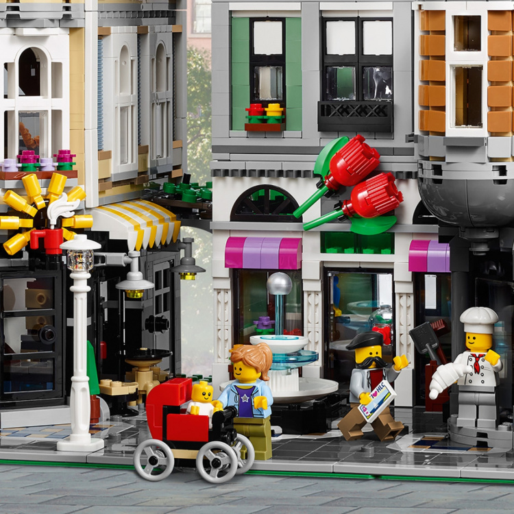 LEGO Creator Expert 10255 - Assembly Square
