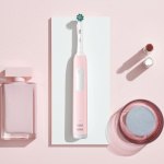 Oral B Eltandborste Pro1 Pink + Extra Refill Oral B Eltandborste Pro1 Pink + Extra Refill