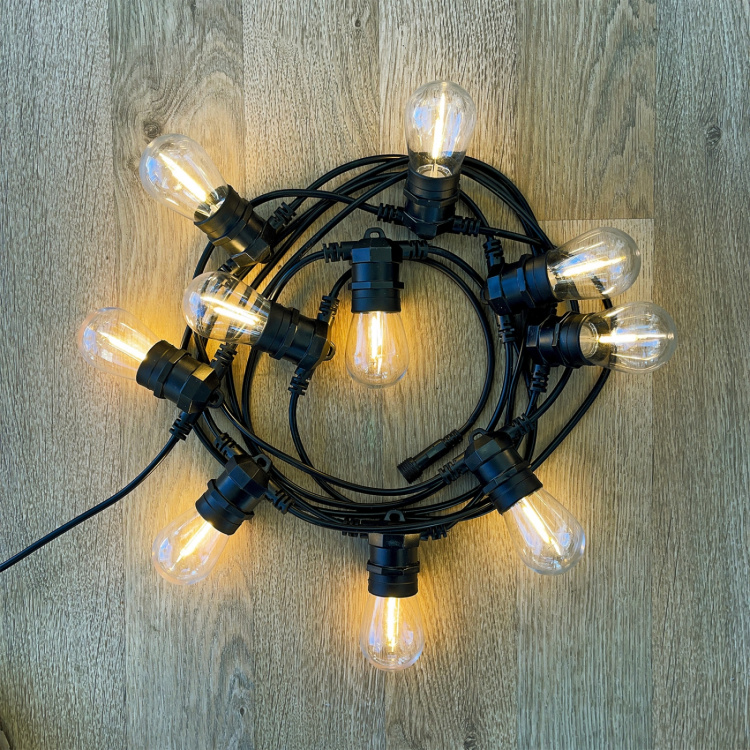 LightsOn Cosy Partyslinga 10 ljuskällor 5m slinga 3W IP44 LightsOn Cosy Partyslinga 10 ljuskällor 5m slinga 3W IP44