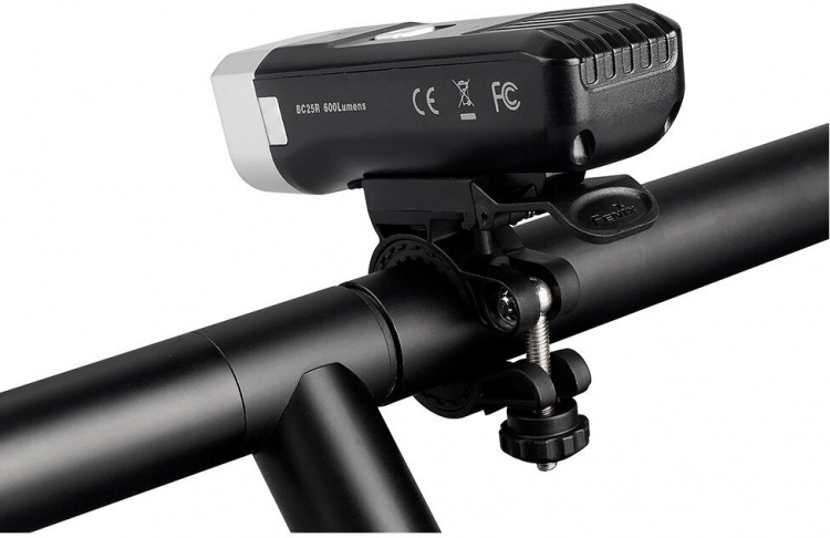 Fenix bC25R cykellygte