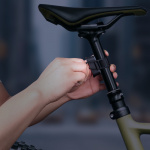 Fenix ​​​​BC05R V2.0 bakljus, 15 lm