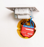 Shelly Plus 1PM Reläbrytare för Wi-Fi-nätverk