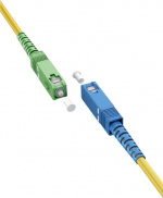 Goobay Lyslederkabel (FTTH), Singlemode (OS2) Yellow, gul (Simplex), 15 m fiberoptisk kabel, stik SC-APC (8°) > SC stik (UPC), halogenfri kabelkappe (LSZH)