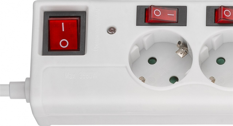 Goobay Stikdåse 6 udtag med afbryder, 1,5 m, hvid 6 stikkontakter, kan skiftes individuelt Goobay Stikdåse 6 udtag med afbryder, 1,5 m, hvid 6 stikkontakter, kan skiftes individuelt