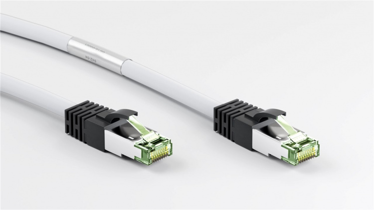 Goobay CAT 8.1 Patchkabel, S/FTP (PiMF), hvid 99,9 % iltfri kobberleder (OFC), AWG 24, halogenfri kabelkappe (LSZH), 0.25 m