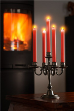 Goobay Set med 5 röda LED riktiga vax stav ljus, inkl. fjärrkontroll Vacker och säker belysningslösning för många områden som hus och loggia, kontor eller skolor Goobay Set med 5 röda LED riktiga vax stav ljus, inkl. fjärrkontroll Vacker och säker belysningslösning för många områden som hus och loggia, kontor eller skolor