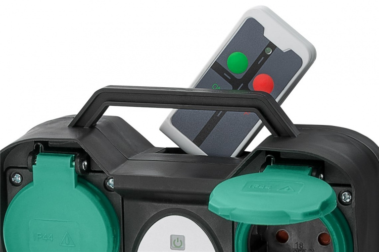 Goobay Dubbelt grenuttag för utomhusbruk med fjärrkontroll särskilt lämplig för utomhusbruk, stänkskydd (IP44)