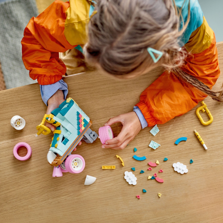 LEGO Creator 31148 - Retro Roller Skate LEGO Creator 31148 - Retro Roller Skate